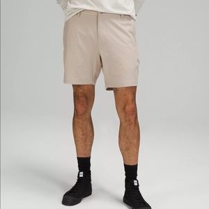 Lululemon Commission Short 7” *Ventlight